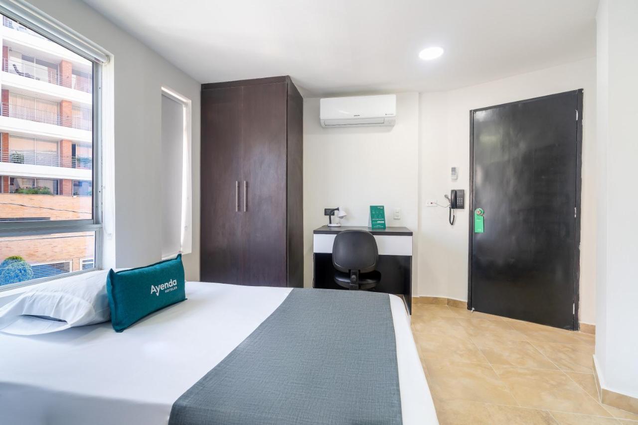 Ayenda Coliving La 78A Hotel Medellin Exterior photo